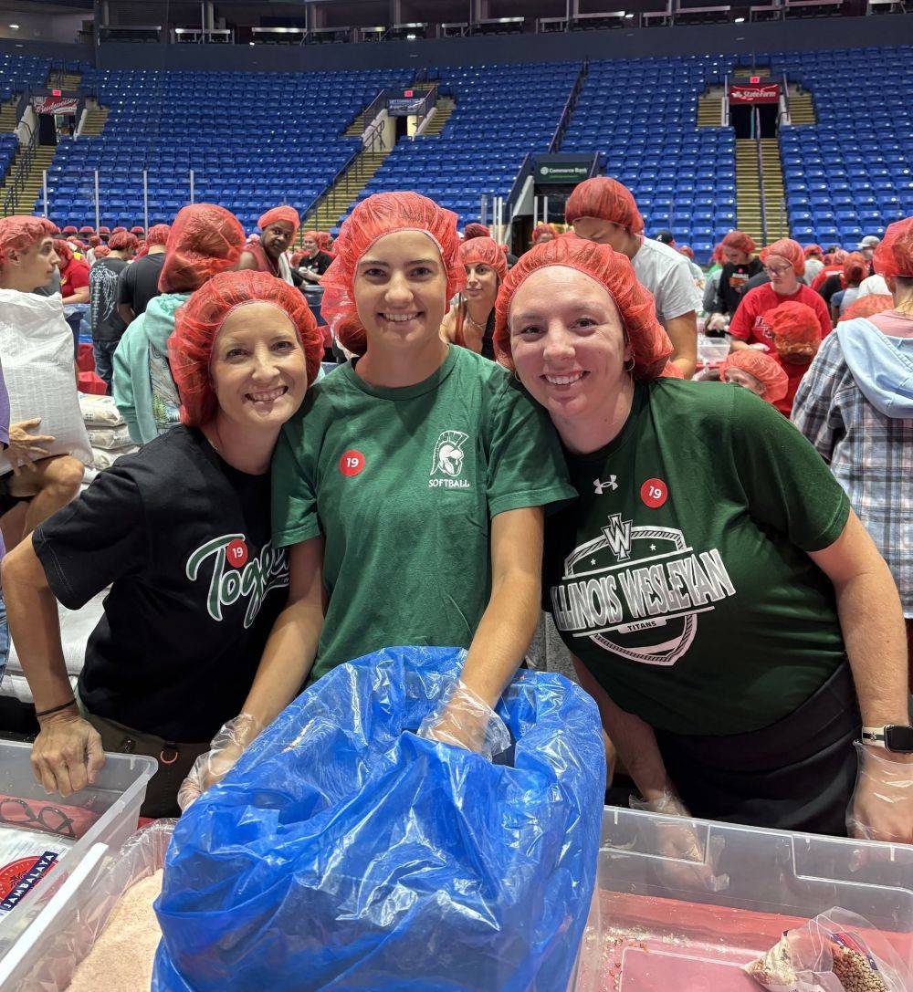 Million Meals 2025 Three IWU alumni and students volunteer at Million Meals