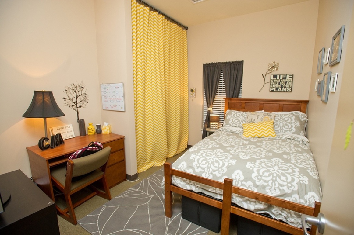 Gates Bedroom Decorated