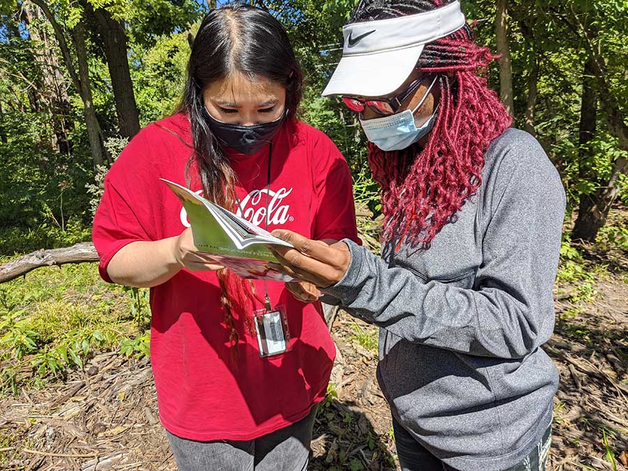 Kathleen Nguyen ’23 (IWU) and Benedicte Kazigwa (Heartland Community College)