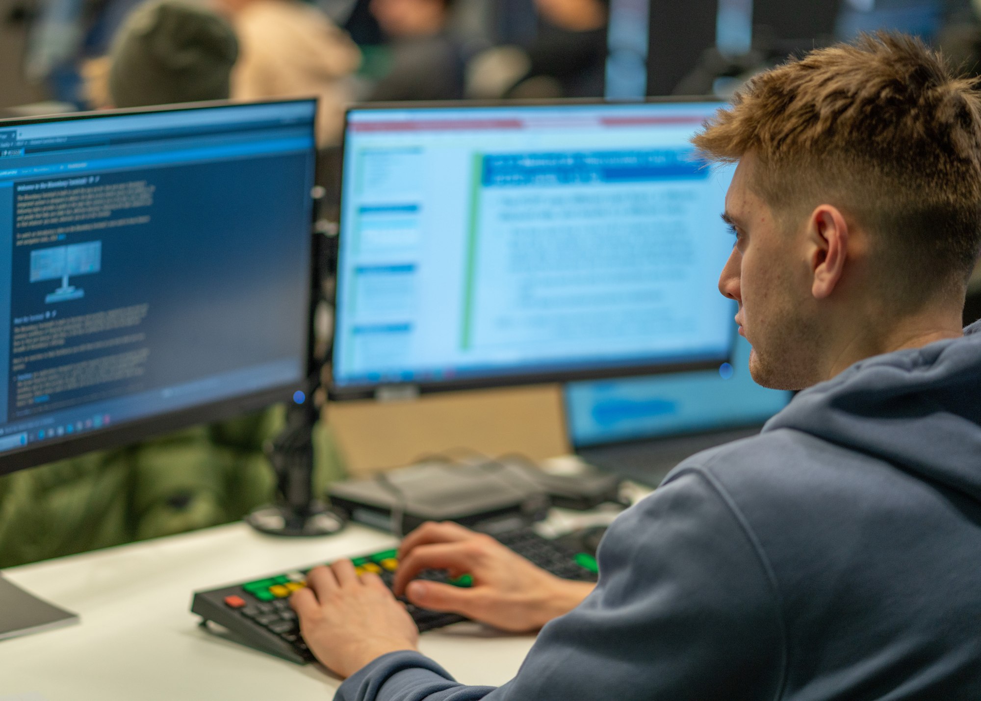 A student works at a Bloomberg terminal in Illinois Wesleyan's Greg Yess '82 Bloomberg Finance Lab