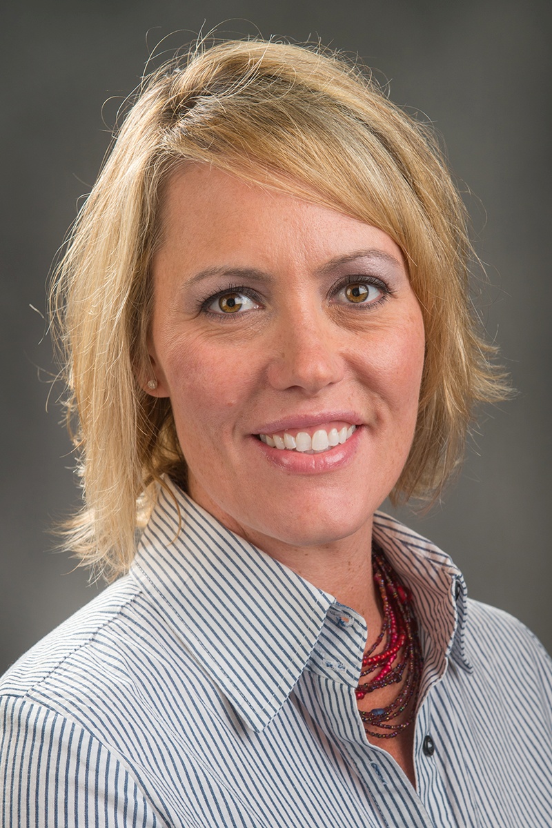 Amber Hopkins headshot