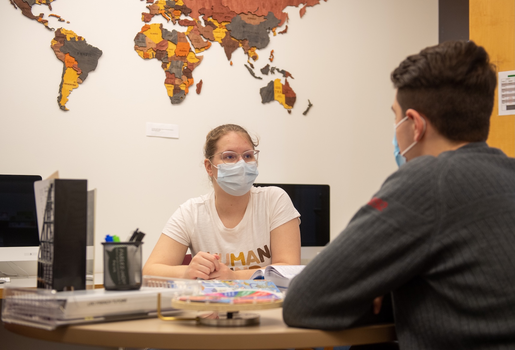 Language Resource Lab Tutoring One-on-one tutoring session in the Language Resource Lab.