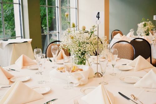 Table center decor with flowers