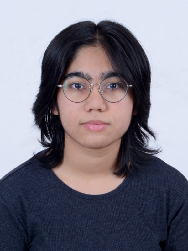 Anjali Malali headshot